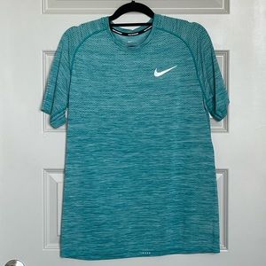 Nike Dri-FIT Shirt